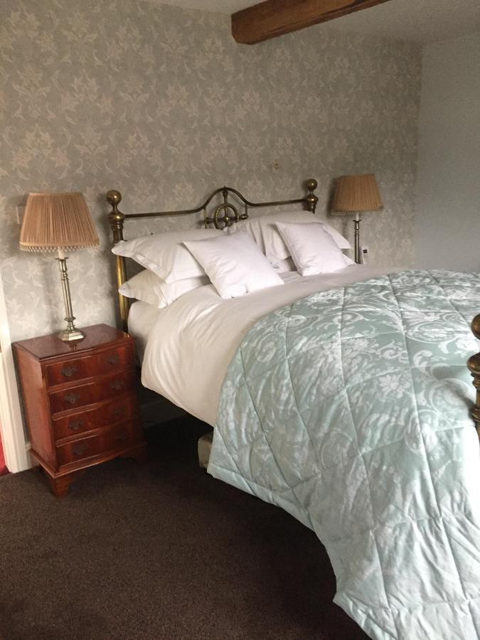 Eagle House Bed and Breakfast Eccleshall Exteriör bild